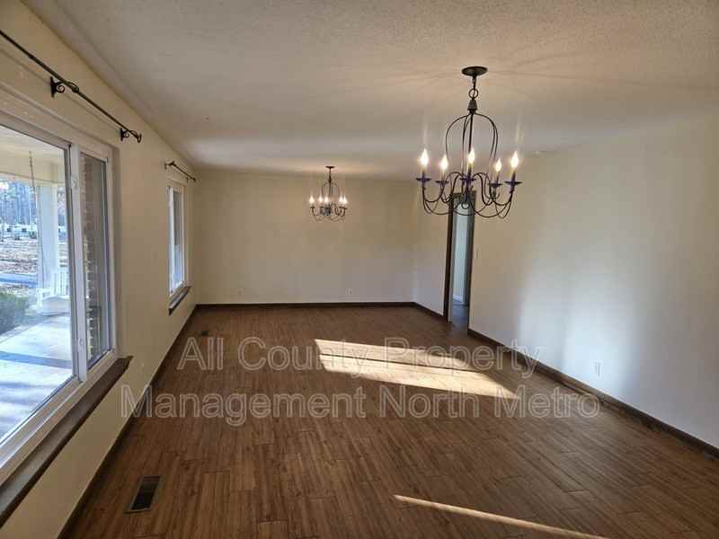 2367 Graysville Rd - Photo 2 of 32