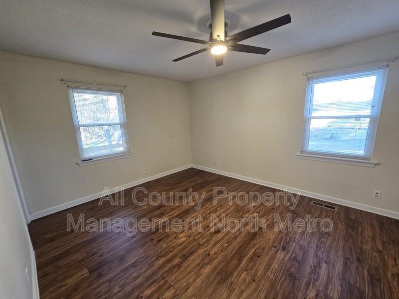 2367 Graysville Rd - Photo 6 of 32