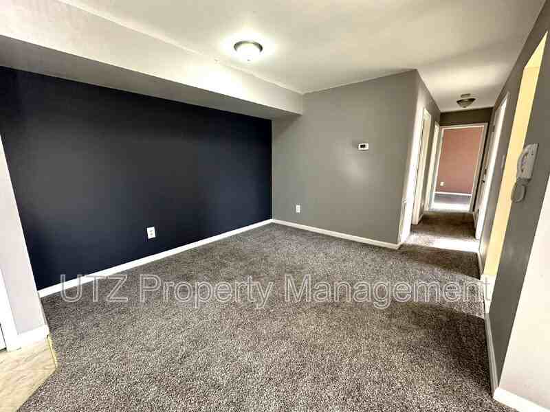 3800 Sunnyfield Ct #3D - Photo 4 of 15