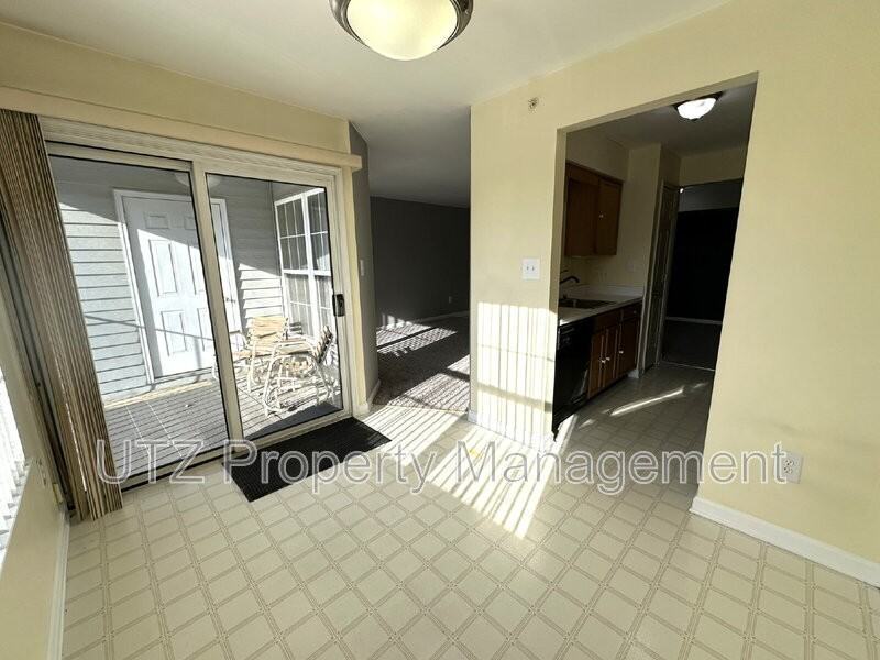 3800 Sunnyfield Ct #3D - Photo 7 of 15