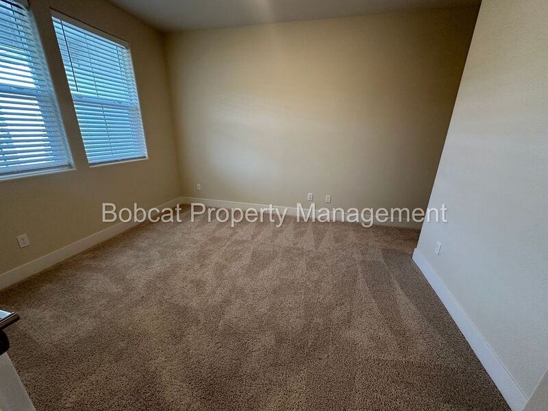 1631 Delta Downs Dr - Photo 3 of 34