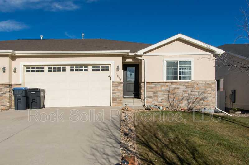 3618 Woodhaven Dr - Photo 2 of 35