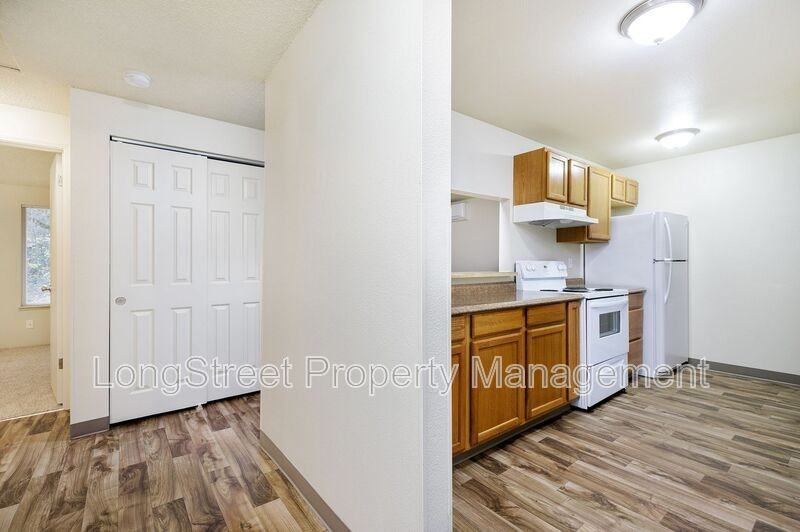 11349 Sw Greenburg Rd #E - Photo 7 of 31