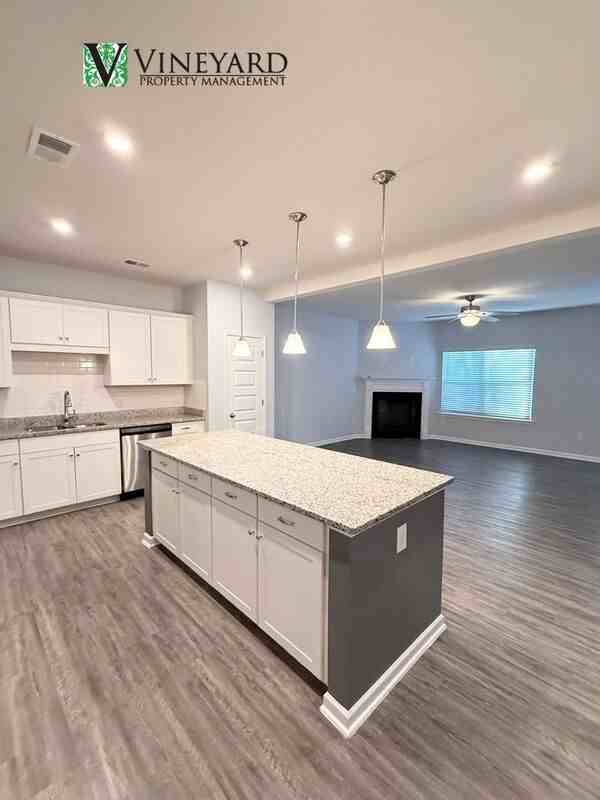 247 Centennial Cir - Photo 4 of 25