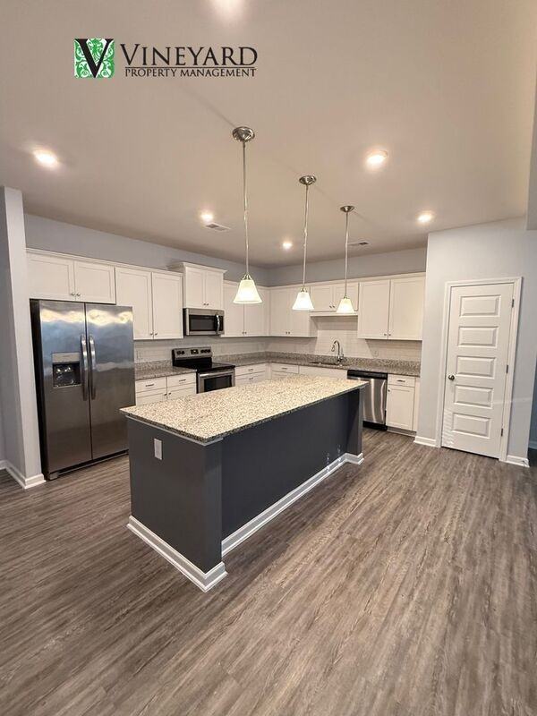 247 Centennial Cir - Photo 6 of 25