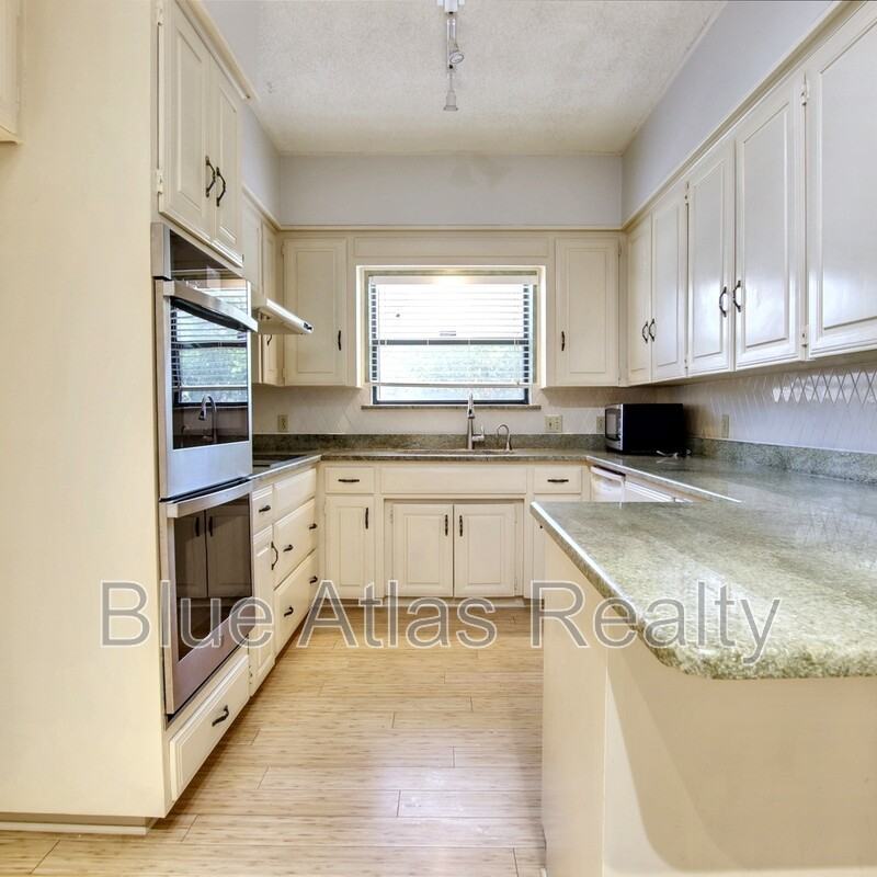 5725 Ridgerock Rd - Photo 7 of 32