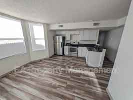 featured image of 725 Edith Blvd Se #B