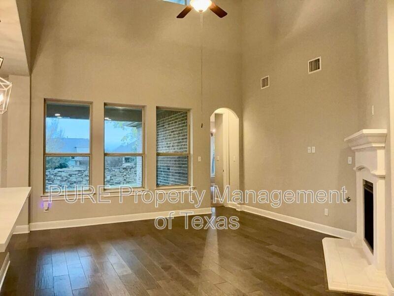 2731 Enza Ct - Photo 5 of 29