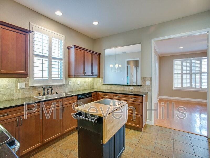 4229 Summertree Dr - Photo 5 of 18