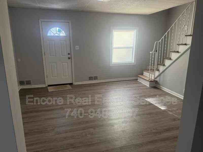 70 Hoover St - Photo 6 of 18