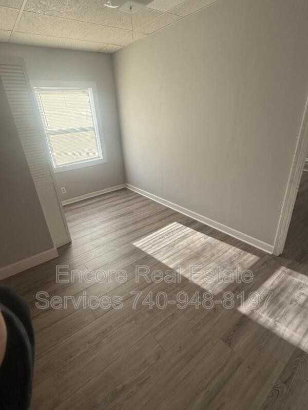 70 Hoover St - Photo 7 of 18