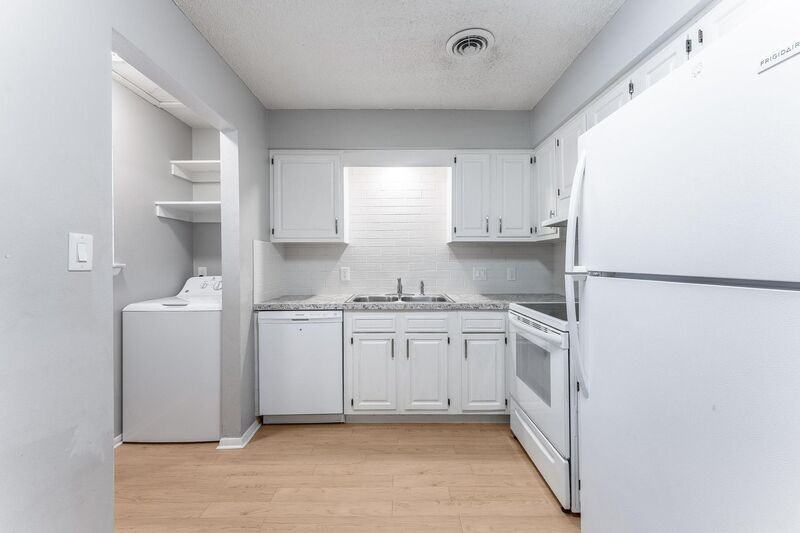 2316 N Raven Ln - Photo 6 of 15