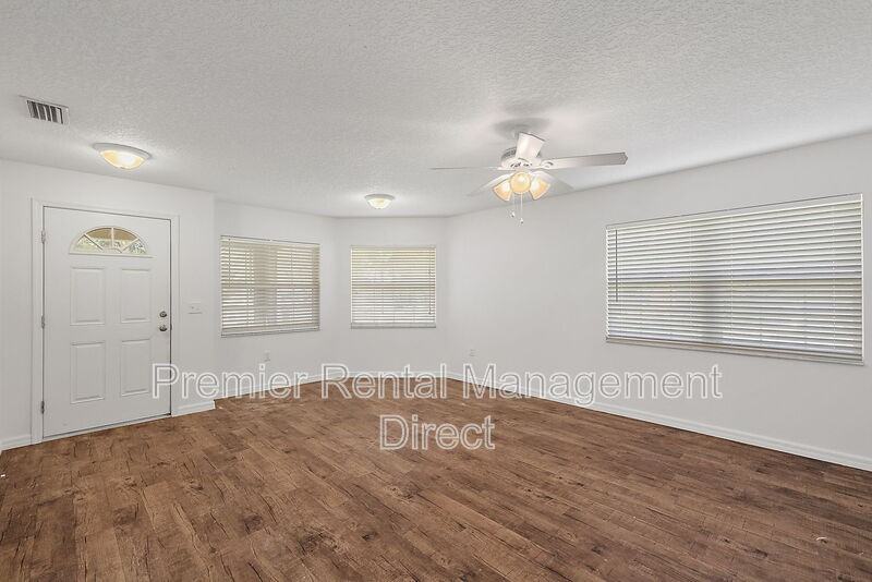 1401 Wood Duck Ln #1 - Photo 4 of 10