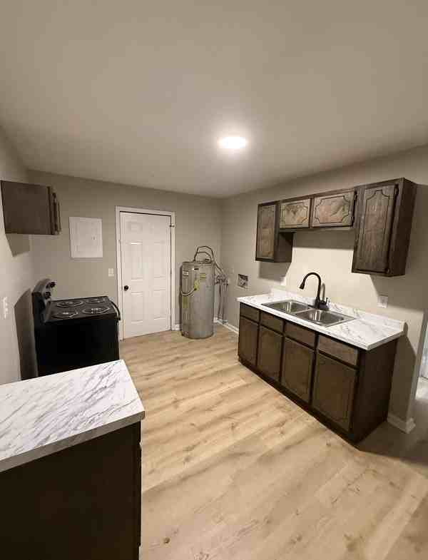 1108 Railroad St #1108 - Photo 6 of 8