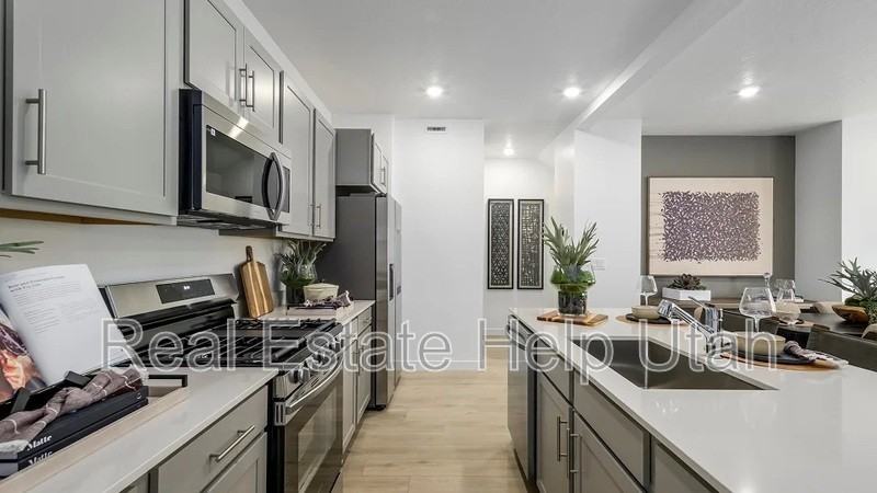 1565 W Charmer Ln - Photo 6 of 22