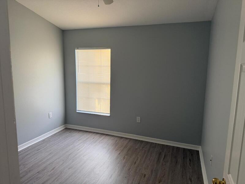 9832 Carlsdale Dr - Photo 7 of 14