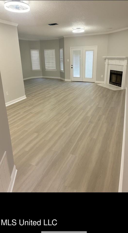 104 Canal St - Photo 3 of 8