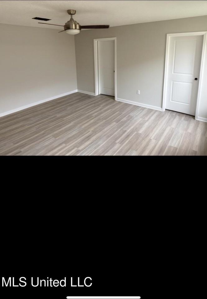 104 Canal St - Photo 4 of 8