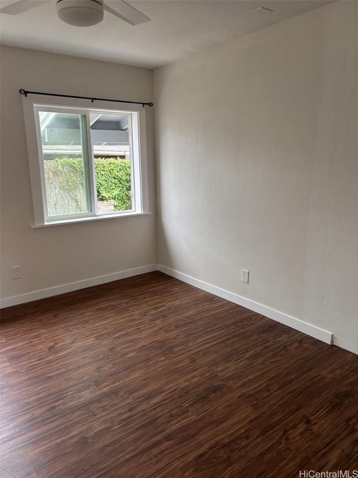 1645 Kamehameha Iv Rd Apt A - Photo 7 of 11