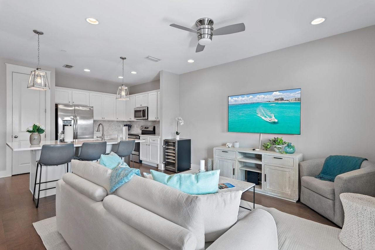 4923 E Co Highway 30A E102 - Photo 7 of 44