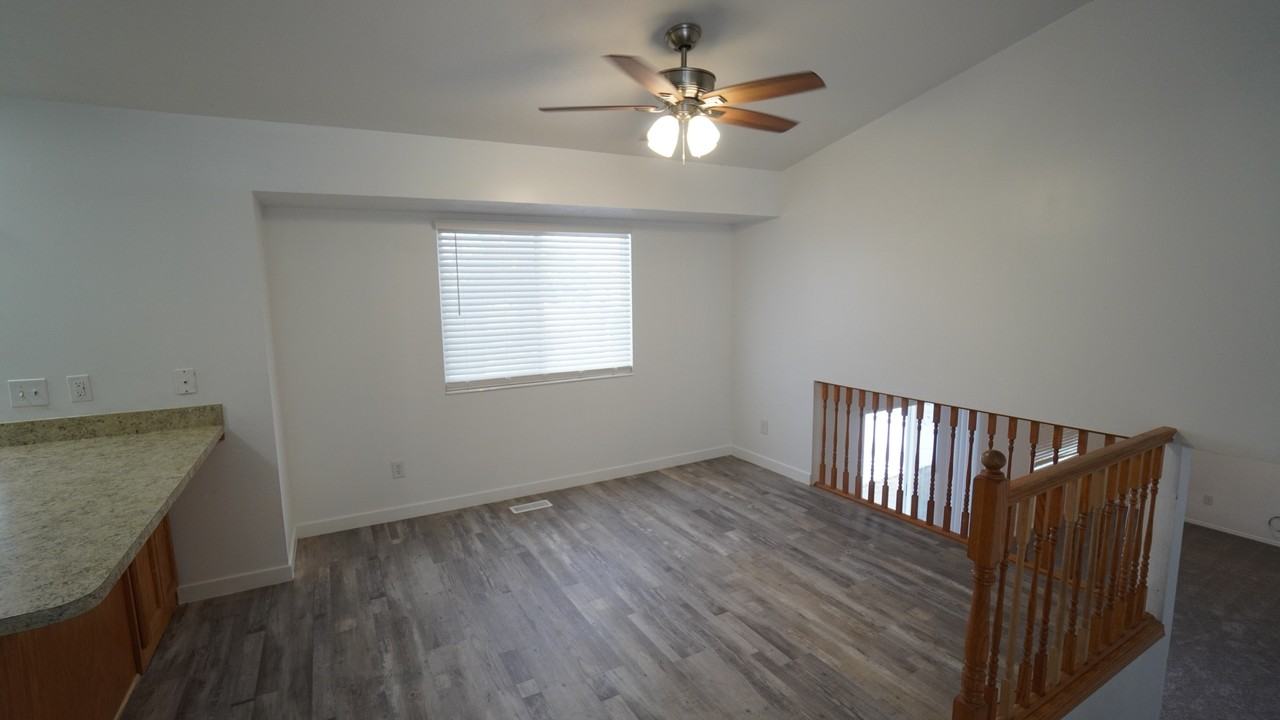 1784 Nw - Photo 4 of 27