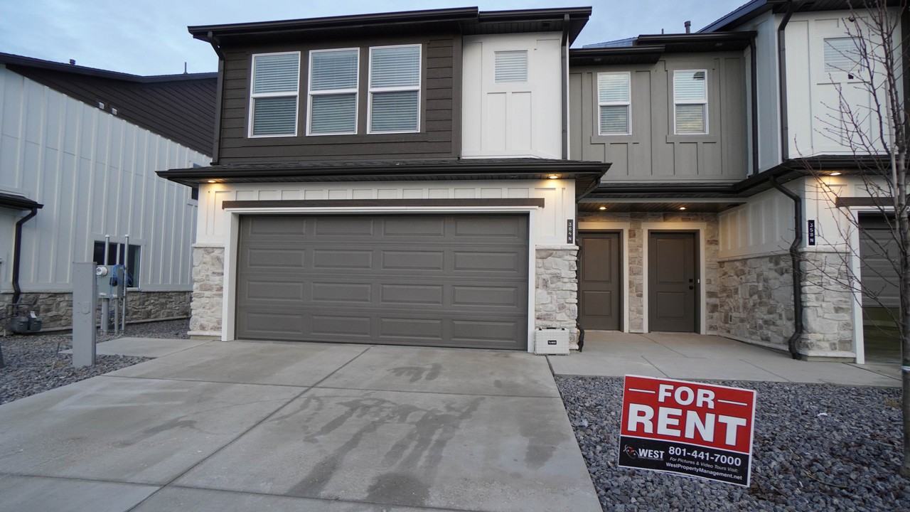 364 N Liberty Cove Dr - Photo 2 of 30