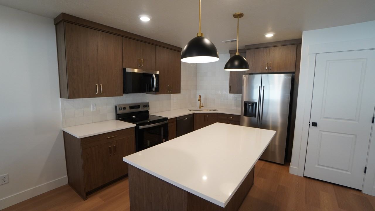 358 N Liberty Cove Dr - Photo 7 of 33