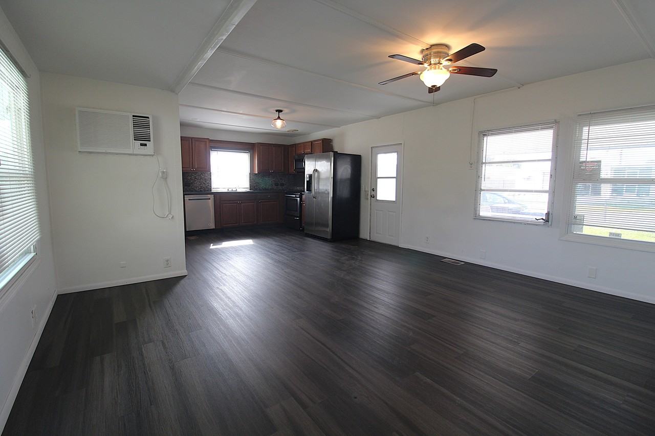 503 51st Ave W - Photo 7 of 19