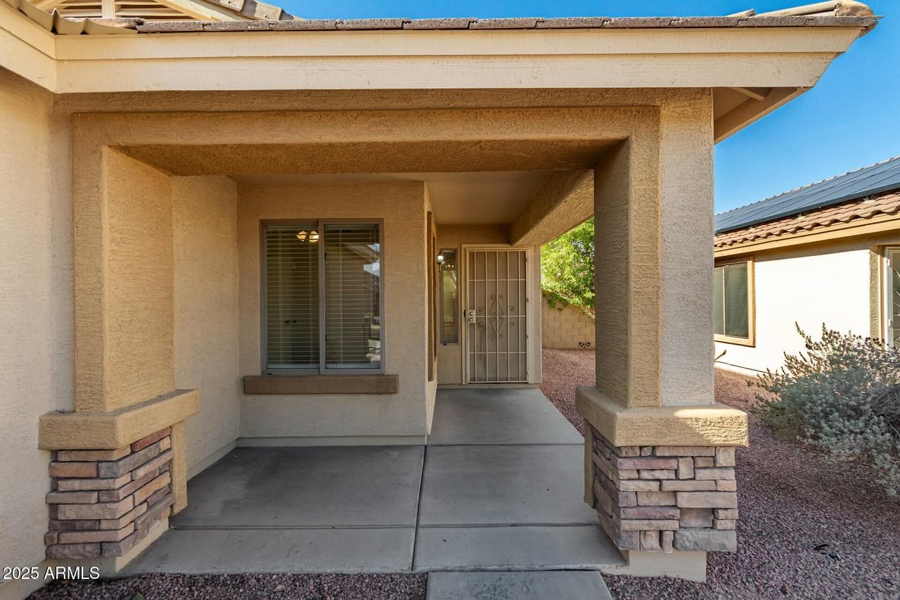 26135 W Runion Dr - Photo 5 of 26