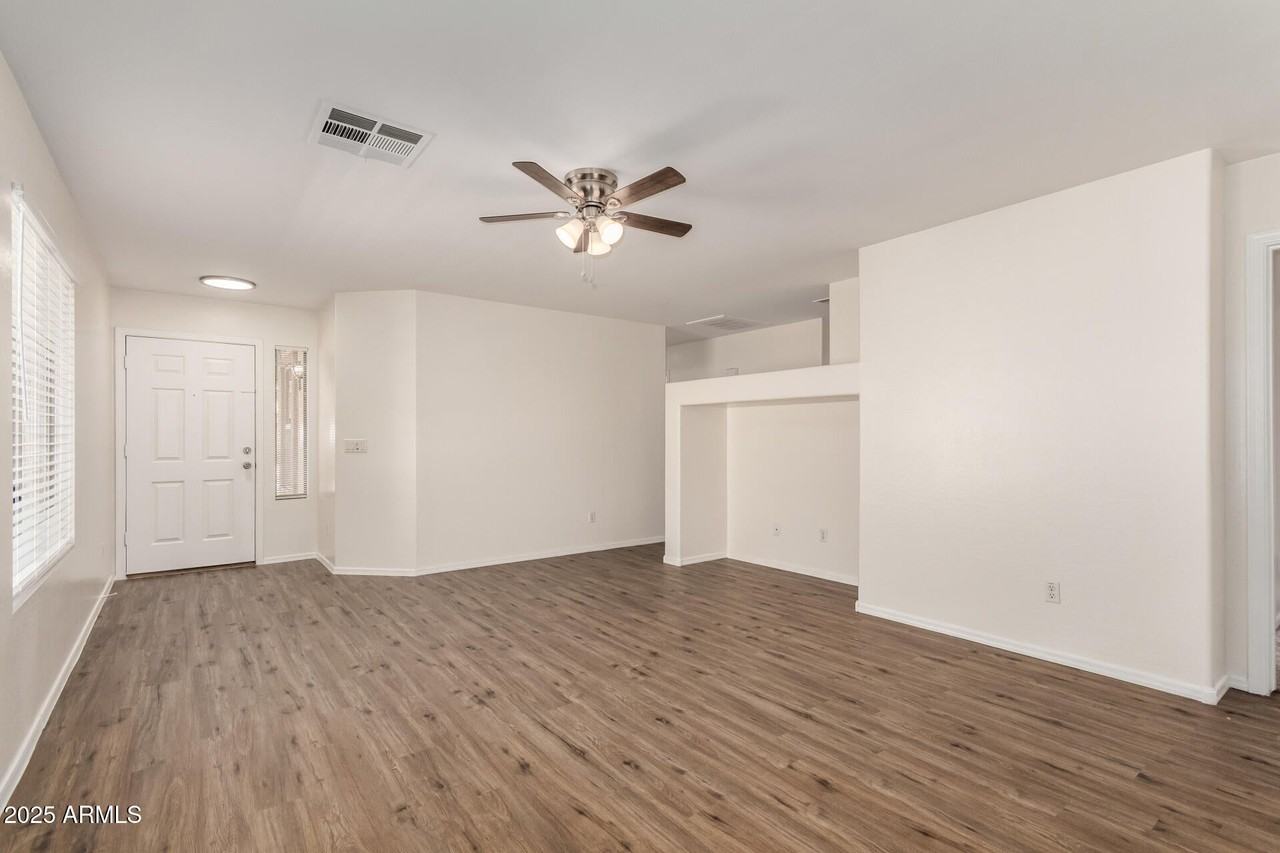 26135 W Runion Dr - Photo 7 of 26