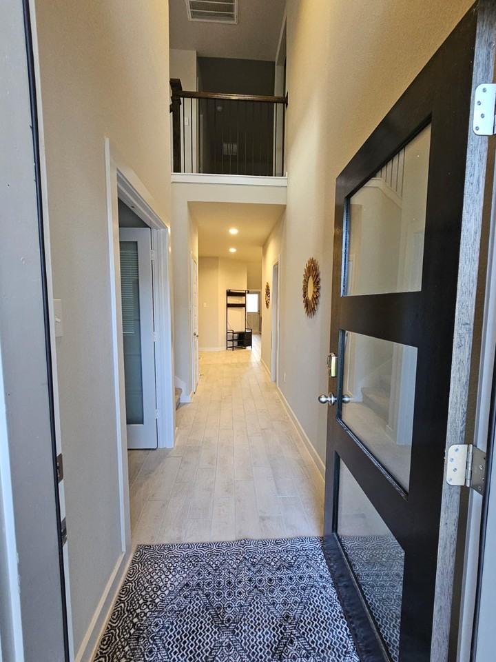 5639 Silverleaf Oak Ln - Photo 3 of 28