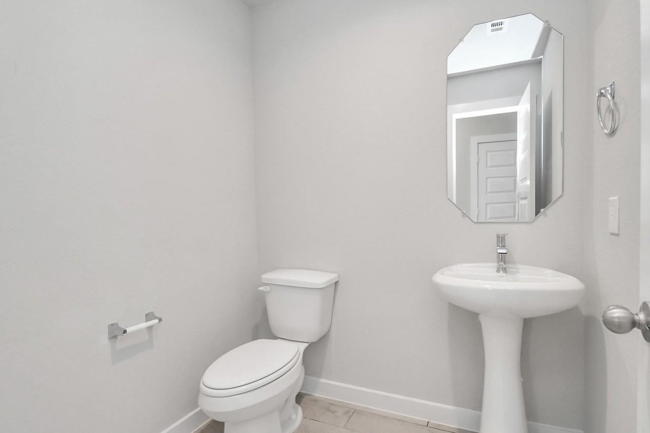 5639 Silverleaf Oak Ln - Photo 4 of 28