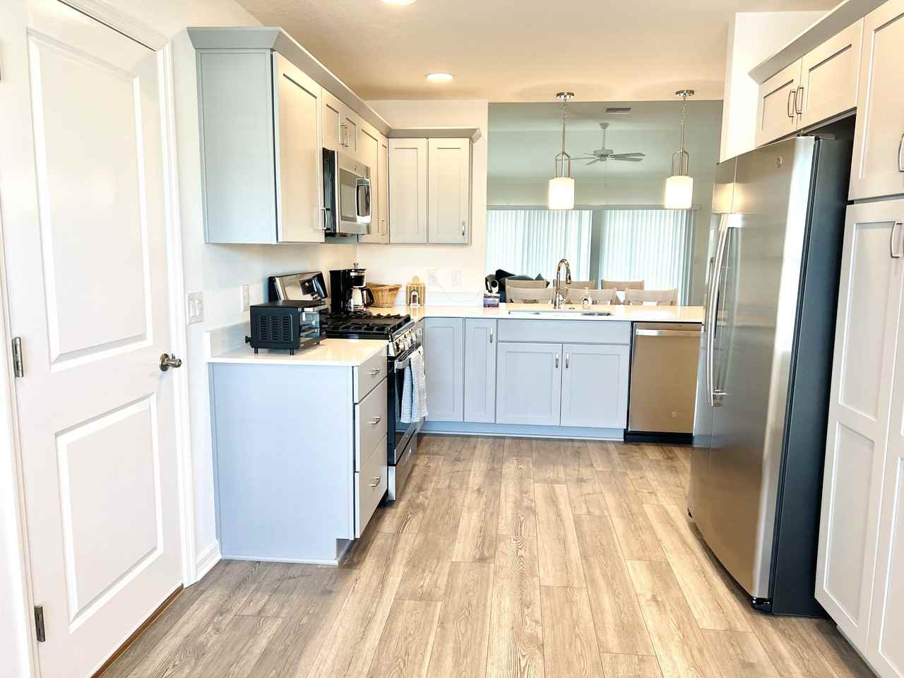 1690 Ethan Ln - Photo 6 of 40