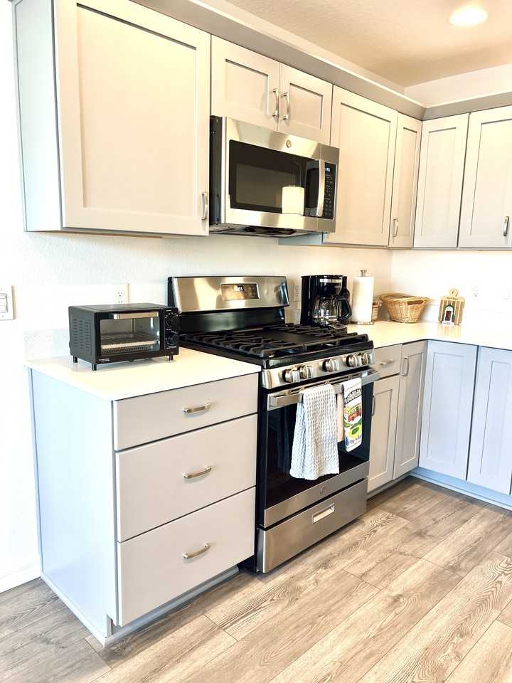 1690 Ethan Ln - Photo 7 of 40