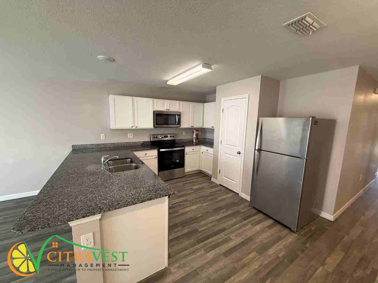 177 Conch Dr - Photo 3 of 10