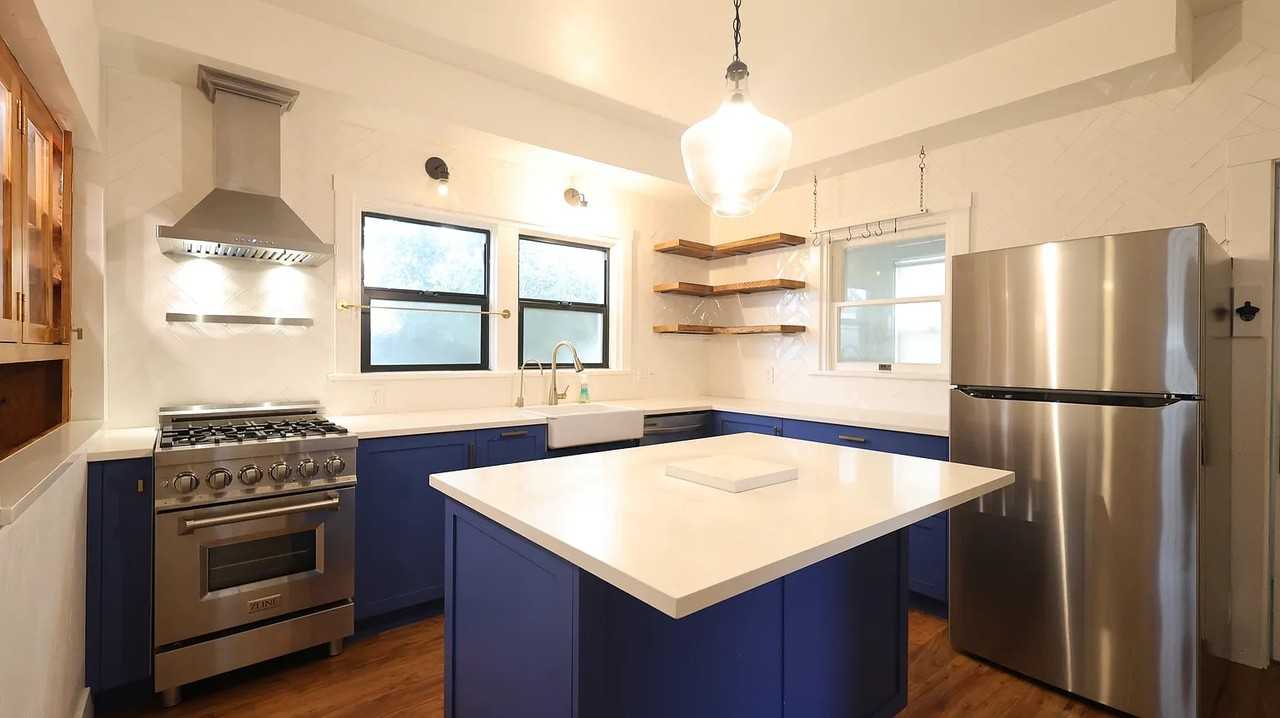 3624 34Th St - Photo 2 of 18