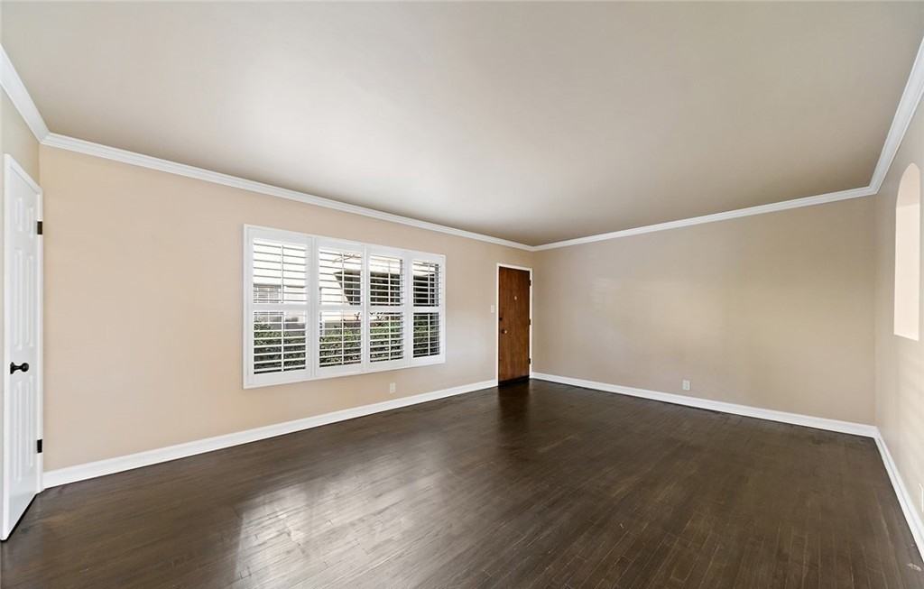 2027 E Appleton St - Photo 2 of 4