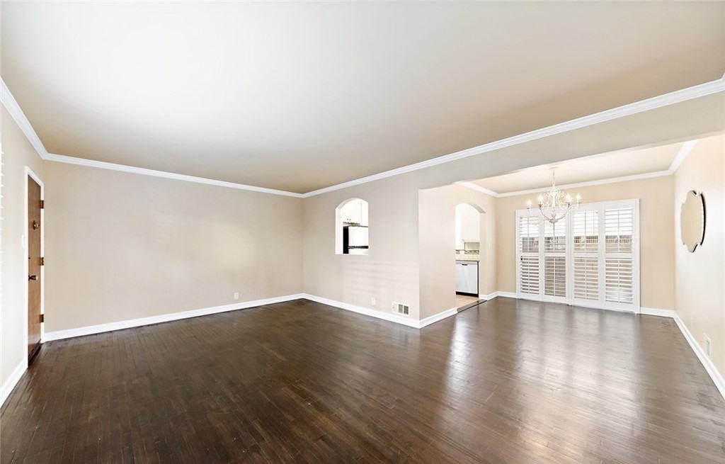 2027 E Appleton St - Photo 4 of 4