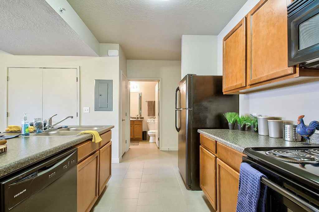 333 W Mifflin St - Photo 2 of 6