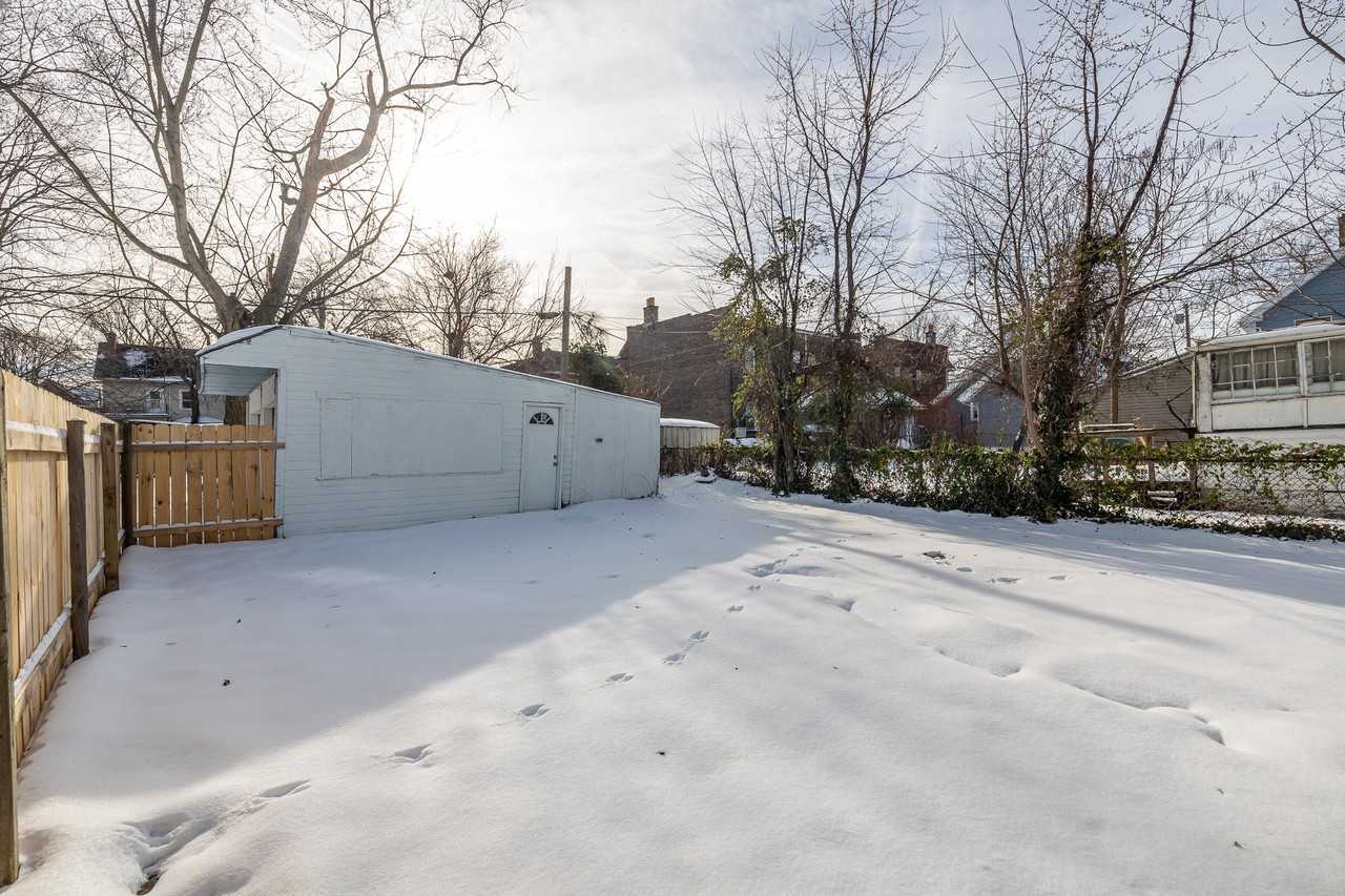 9701 Macon Ave - Photo 2 of 16