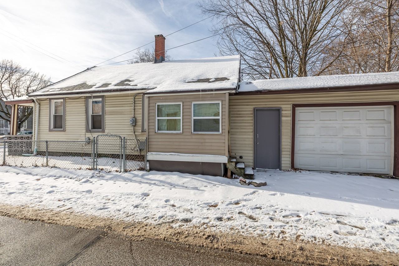 7600 Lawn Ave - Photo 3 of 16