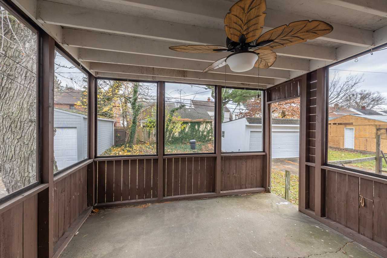 3748 Berkeley Rd - Photo 3 of 35