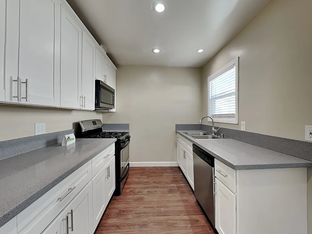 6952 Donna Ave - Photo 4 of 11