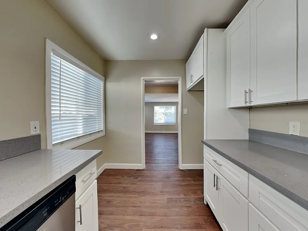 6952 Donna Ave - Photo 5 of 11