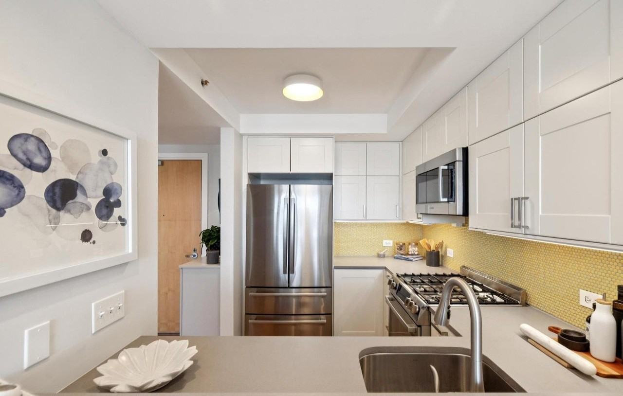 750 Van Ness Ave #68H - Photo 6 of 11