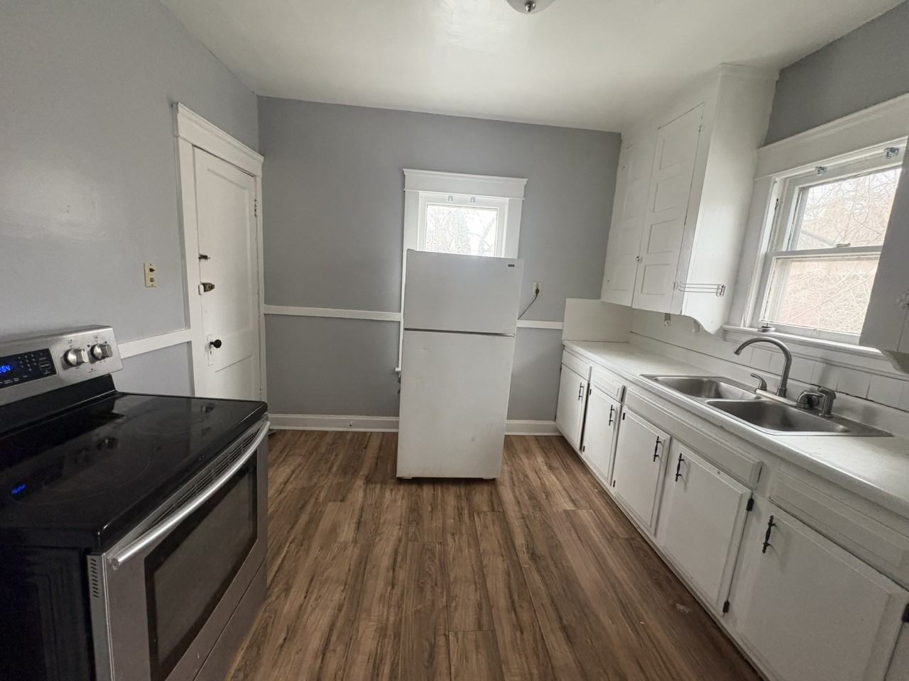 634 E 101st St #2 - Photo 3 of 13