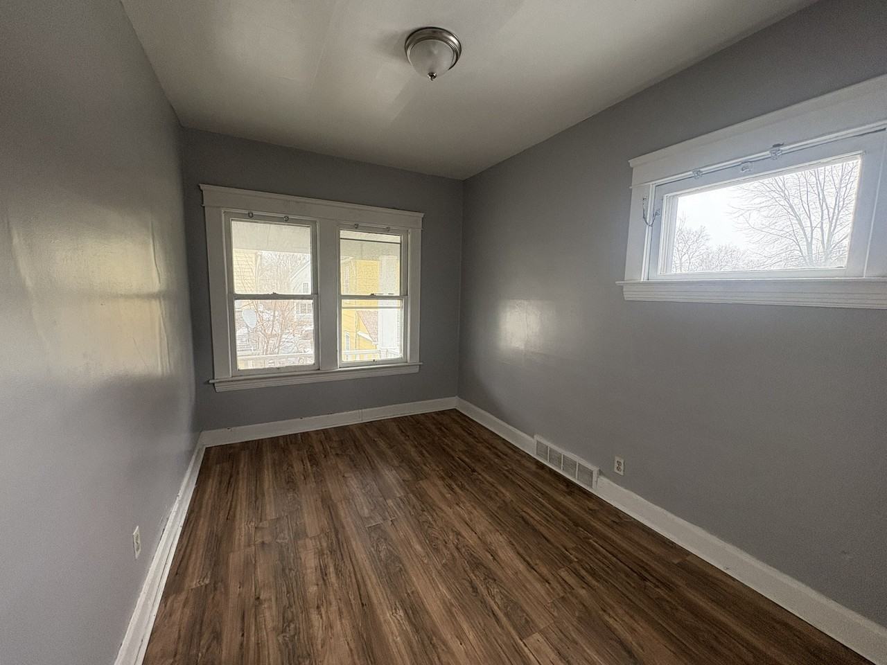 634 E 101st St #2 - Photo 5 of 13