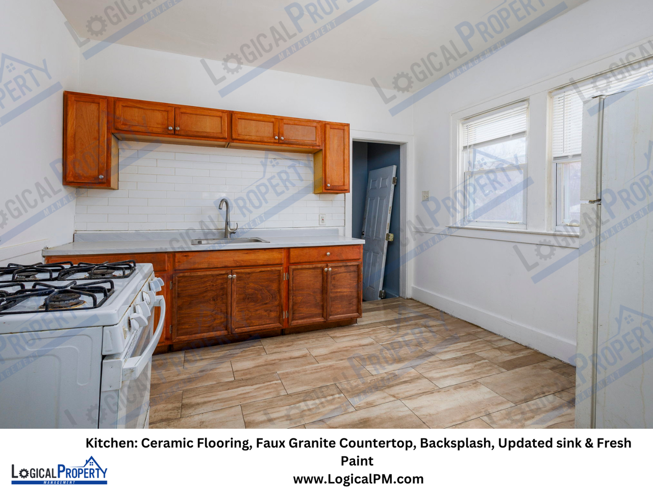 19572 Alcoy St - Photo 2 of 13