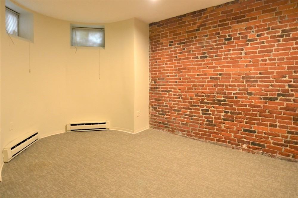 16 Saint Germain St #1 - Photo 5 of 11