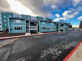 featured image of 201 N 10th St #12